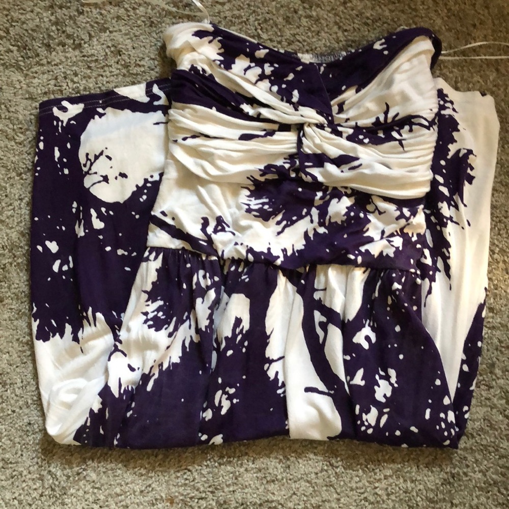 Off white strapless tree silhouette dress